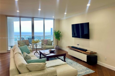 Condominio en alquiler en Aventura, Florida, 3 dormitorios, 249.91 m2 № 1980227 - foto 2