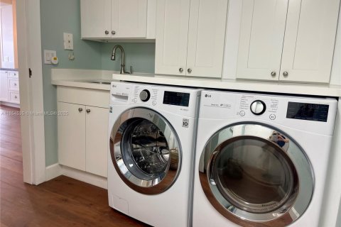 Condominio en alquiler en Aventura, Florida, 3 dormitorios, 249.91 m2 № 1980227 - foto 16