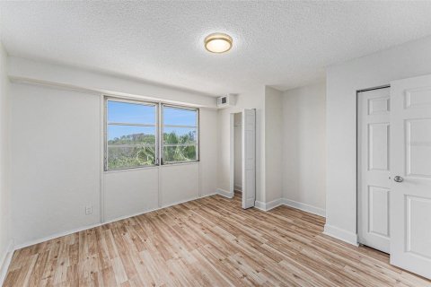 Condominio en venta en Saint Petersburg, Florida, 1 dormitorio, 65.77 m2 № 1680568 - foto 16