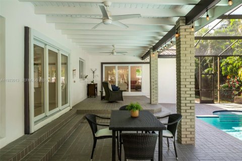 Villa ou maison à vendre à Pinecrest, Floride: 5 chambres, 287.9 m2 № 2009911 - photo 24