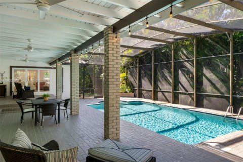 Villa ou maison à vendre à Pinecrest, Floride: 5 chambres, 287.9 m2 № 2009911 - photo 21