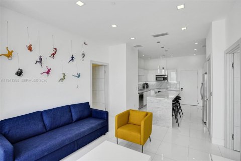 Copropriété à vendre à Hallandale Beach, Floride: 2 chambres, 95.69 m2 № 2088664 - photo 4