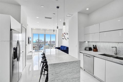 Copropriété à vendre à Hallandale Beach, Floride: 2 chambres, 95.69 m2 № 2088664 - photo 8