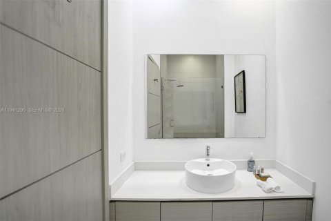 Copropriété à vendre à Hallandale Beach, Floride: 2 chambres, 95.69 m2 № 2088664 - photo 24