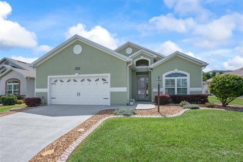 House in Summerfield, Florida 3 bedrooms, 161.28 sq.m. № 1912194 - photo 8