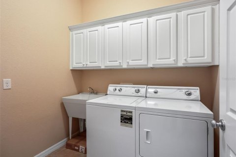 House in Summerfield, Florida 3 bedrooms, 161.28 sq.m. № 1912194 - photo 23
