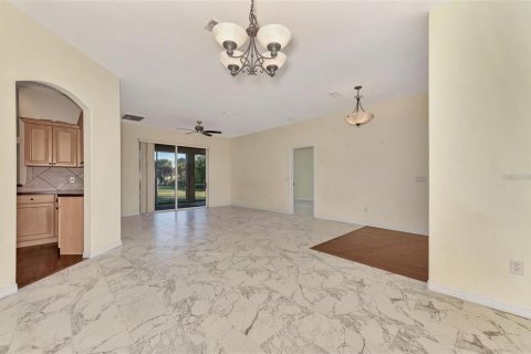 Casa en alquiler en North Port, Florida, 3 dormitorios, 169.73 m2 № 1789125 - foto 16