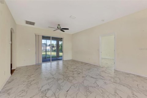Casa en alquiler en North Port, Florida, 3 dormitorios, 169.73 m2 № 1789125 - foto 12