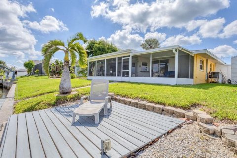 House in Englewood, Florida 2 bedrooms, 118.73 sq.m. № 1894333 - photo 28