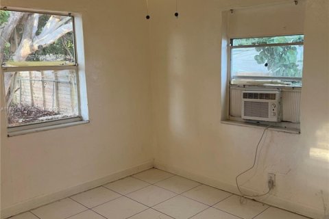Casa en venta en Hollywood, Florida, 2 dormitorios, 62.71 m2 № 1945695 - foto 7