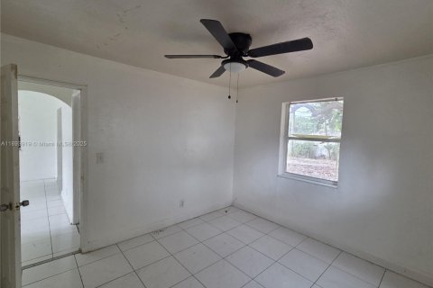 Casa en venta en Hollywood, Florida, 2 dormitorios, 62.71 m2 № 1945695 - foto 16
