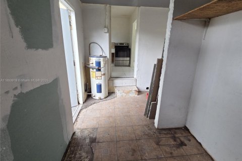 Casa en venta en Hollywood, Florida, 2 dormitorios, 62.71 m2 № 1945695 - foto 11