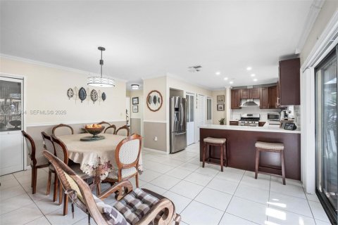 Commercial property in Miami, Florida 298.4 sq.m. № 2042145 - photo 30