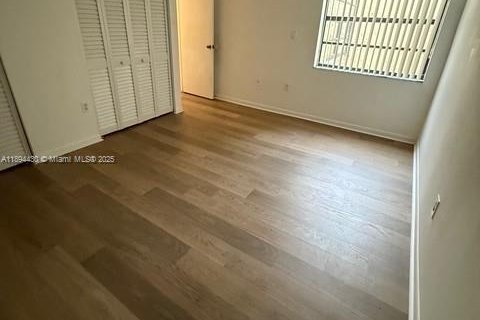 Снять в аренду таунхаус в Хайалиа, Флорида 3 спальни, 147.71м2, № 1945985 - фото 15