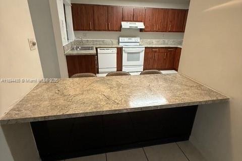 Снять в аренду таунхаус в Хайалиа, Флорида 3 спальни, 147.71м2, № 1945985 - фото 4