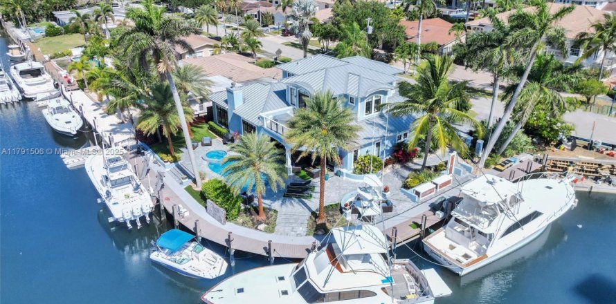 Casa en Lighthouse Point, Florida 4 dormitorios, 323.11 m2 № 2015934
