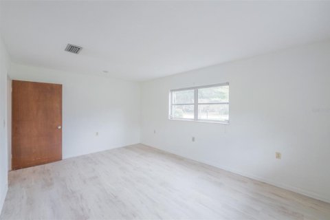 Villa ou maison à vendre à Eustis, Floride: 3 chambres, 123.37 m2 № 2342127 - photo 16