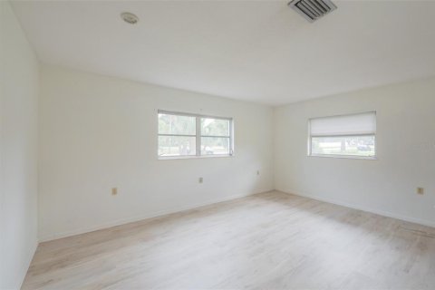 Villa ou maison à vendre à Eustis, Floride: 3 chambres, 123.37 m2 № 2342127 - photo 17