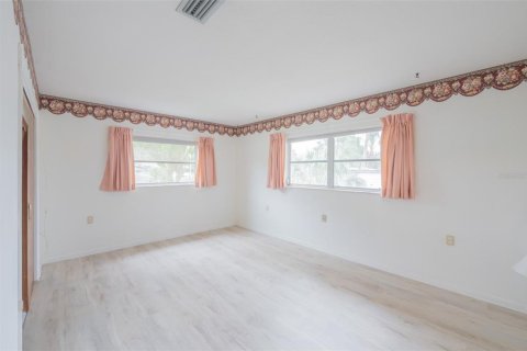 Villa ou maison à vendre à Eustis, Floride: 3 chambres, 123.37 m2 № 2342127 - photo 22