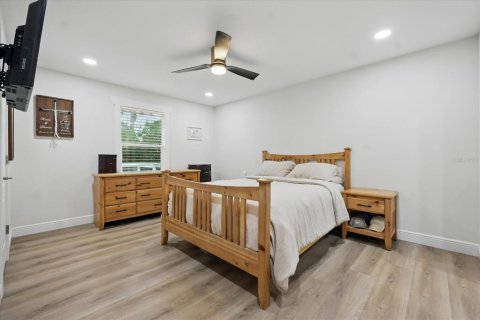 House in Edgewater, Florida 3 bedrooms, 139.35 sq.m. № 1761436 - photo 15