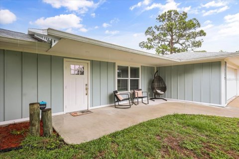 House in Edgewater, Florida 3 bedrooms, 139.35 sq.m. № 1761436 - photo 4