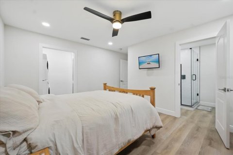 House in Edgewater, Florida 3 bedrooms, 139.35 sq.m. № 1761436 - photo 17