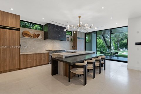 Villa ou maison à vendre à South Miami, Floride: 6 chambres, 628.67 m2 № 2007561 - photo 13