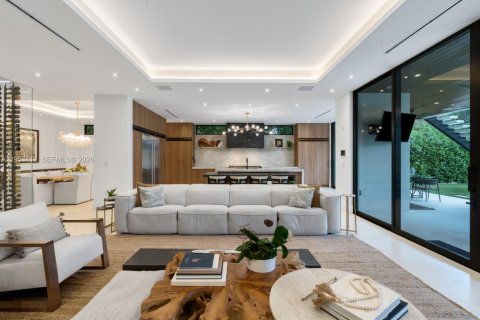 Villa ou maison à vendre à South Miami, Floride: 6 chambres, 628.67 m2 № 2007561 - photo 4