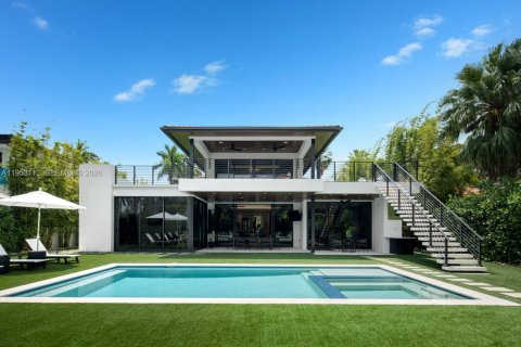 Villa ou maison à vendre à South Miami, Floride: 6 chambres, 628.67 m2 № 2007561 - photo 2