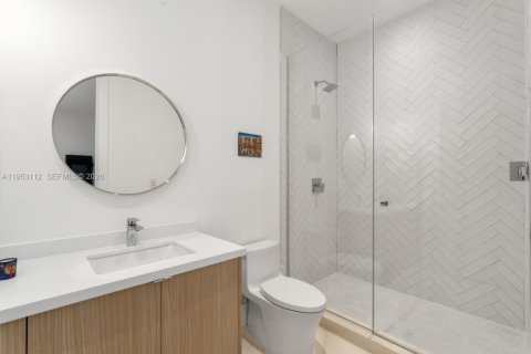 Villa ou maison à vendre à South Miami, Floride: 6 chambres, 628.67 m2 № 2007561 - photo 16