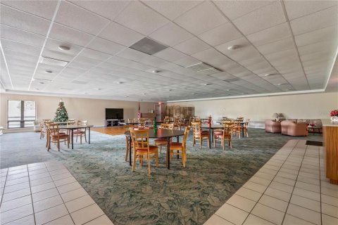Condo in Saint Petersburg, Florida, 2 bedrooms  № 2094316 - photo 19