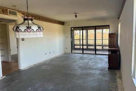 Condo in Saint Petersburg, Florida, 2 bedrooms  № 2094316 - photo 5