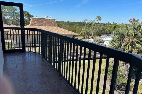 Condo in Saint Petersburg, Florida, 2 bedrooms  № 2094316 - photo 14