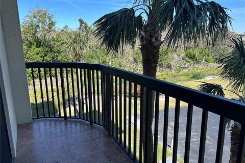 Condo in Saint Petersburg, Florida, 2 bedrooms  № 2094316 - photo 15