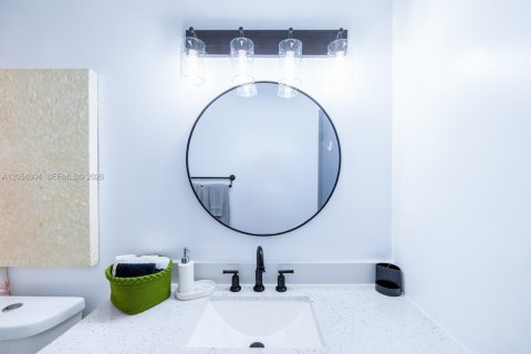 Casa en venta en Hollywood, Florida, 3 dormitorios, 149.39 m2 № 2180696 - foto 8