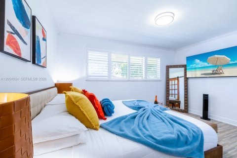Casa en venta en Hollywood, Florida, 3 dormitorios, 149.39 m2 № 2180696 - foto 4