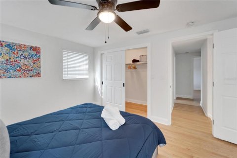 House in Tampa, Florida 4 bedrooms, 208.47 sq.m. № 1219984 - photo 22