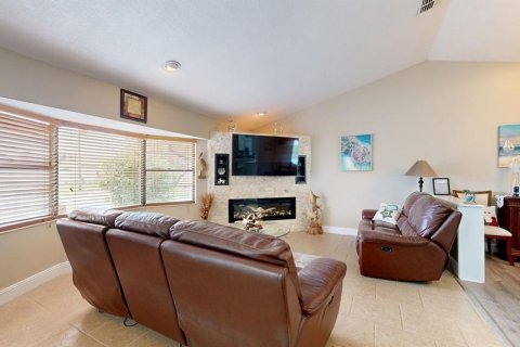 Villa ou maison à vendre à Palm Coast, Floride: 3 chambres, 190.64 m2 № 2287749 - photo 3