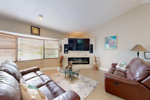 Villa ou maison à vendre à Palm Coast, Floride: 3 chambres, 190.64 m2 № 2287749 - photo 4