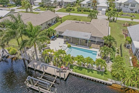 Casa en venta en Fort Myers, Florida, 3 dormitorios, 133.41 m2 № 1904008 - foto 4