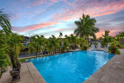 Casa en venta en Fort Myers, Florida, 3 dormitorios, 133.41 m2 № 1904008 - foto 2