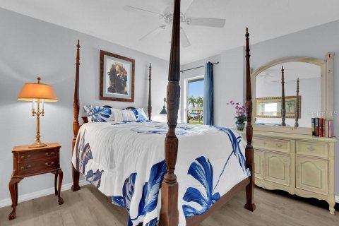 Casa en venta en Fort Myers, Florida, 3 dormitorios, 133.41 m2 № 1904008 - foto 23