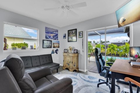 Casa en venta en Fort Myers, Florida, 3 dormitorios, 133.41 m2 № 1904008 - foto 25