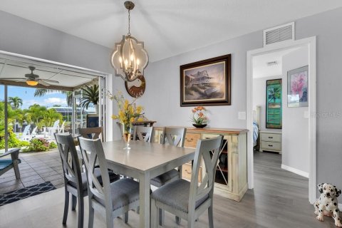 Casa en venta en Fort Myers, Florida, 3 dormitorios, 133.41 m2 № 1904008 - foto 18