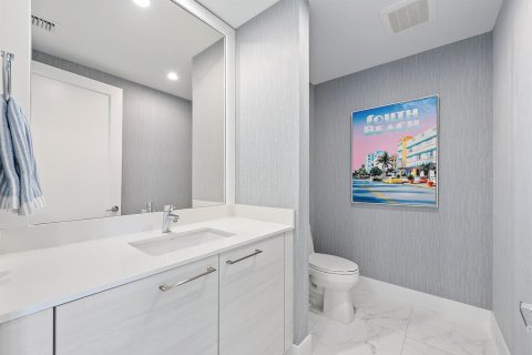 Condo in North Palm Beach, Florida, 2 bedrooms  № 2087781 - photo 23