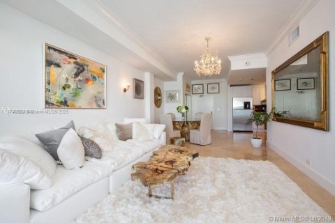 Condominio en venta en Miami Beach, Florida, 2 dormitorios, 114.27 m2 № 1729259 - foto 2