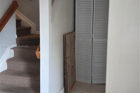 Купить таунхаус в Хомстед, Флорида 3 спальни, 138.24м2, № 2034944 - фото 8