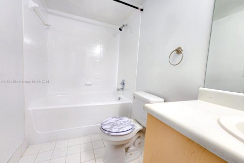 Condominio en venta en West Palm Beach, Florida, 3 dormitorios, 120.77 m2 № 2077075 - foto 9