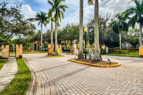 Condominio en venta en West Palm Beach, Florida, 3 dormitorios, 120.77 m2 № 2077075 - foto 3