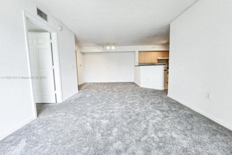 Condominio en venta en West Palm Beach, Florida, 3 dormitorios, 120.77 m2 № 2077075 - foto 13